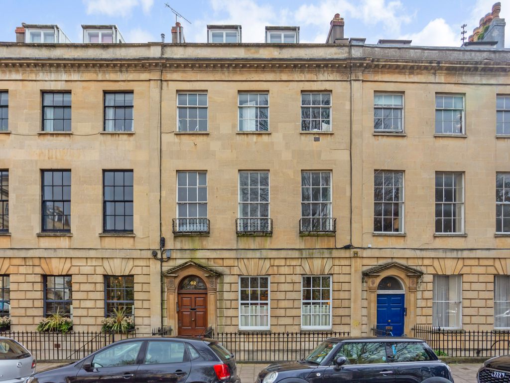 1 bed flat for sale in Caledonia Place, Bristol BS8, £350,000 Zoopla