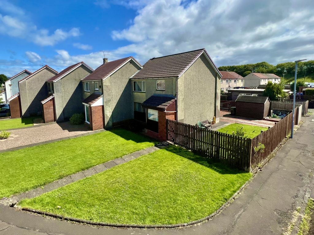 3 bed end terrace house for sale in Sunderland Court, Kilbirnie KA25