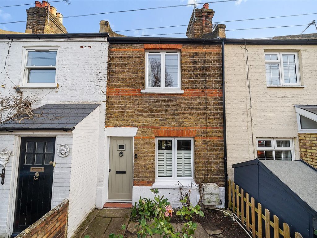 2 bed terraced house for sale in York Road, Kingston Upon Thames KT2, £