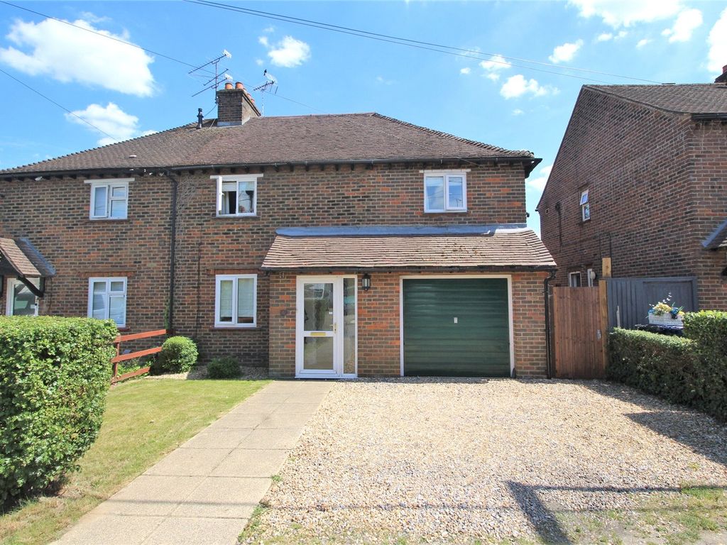 4 bed semidetached house for sale in Coppice Close, Farnham, Surrey