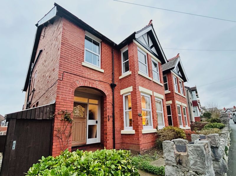 6 bed semidetached house for sale in Colwyn Crescent, Rhos On Sea
