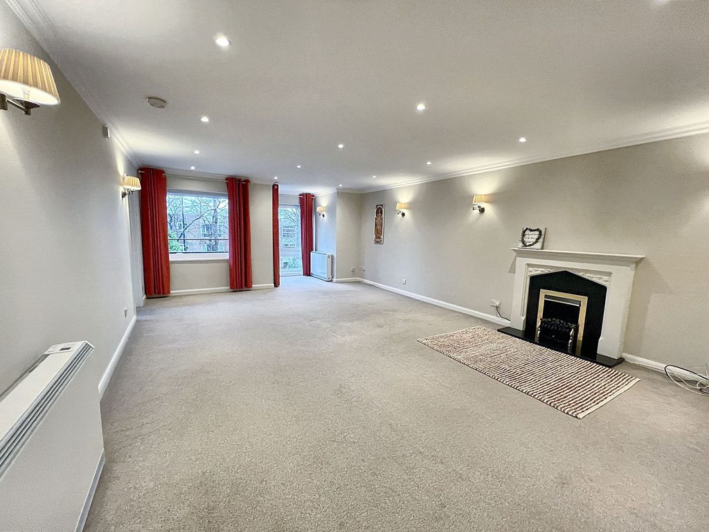 2 bed flat to rent in Thornhill Road, Benton, Newcastle Upon Tyne NE12