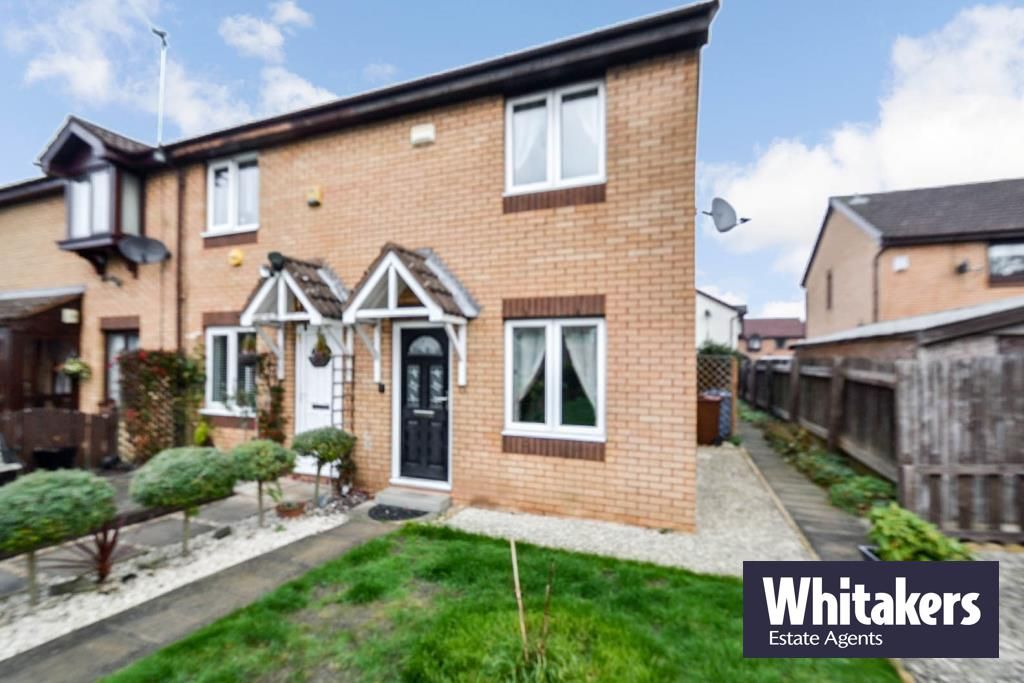 2 bed terraced house to rent in Fossdale Close, Hull HU8, £695 pcm Zoopla