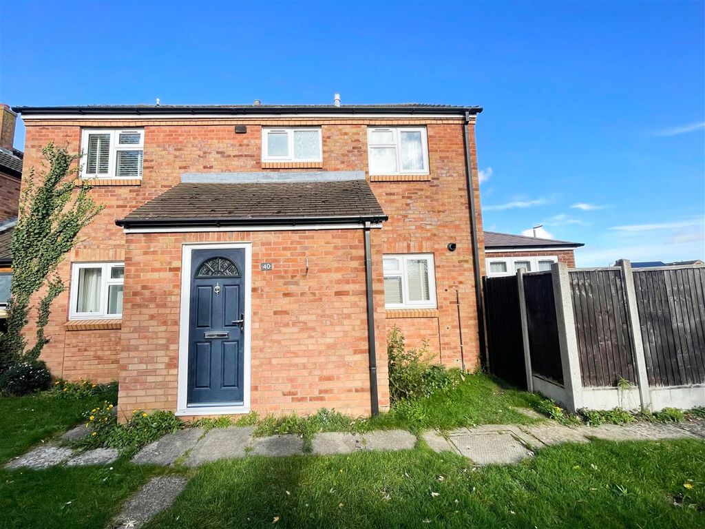 4 bed detached house to rent in Longcross, Pennyland, Milton Keynes MK15, £1,750 pcm Zoopla