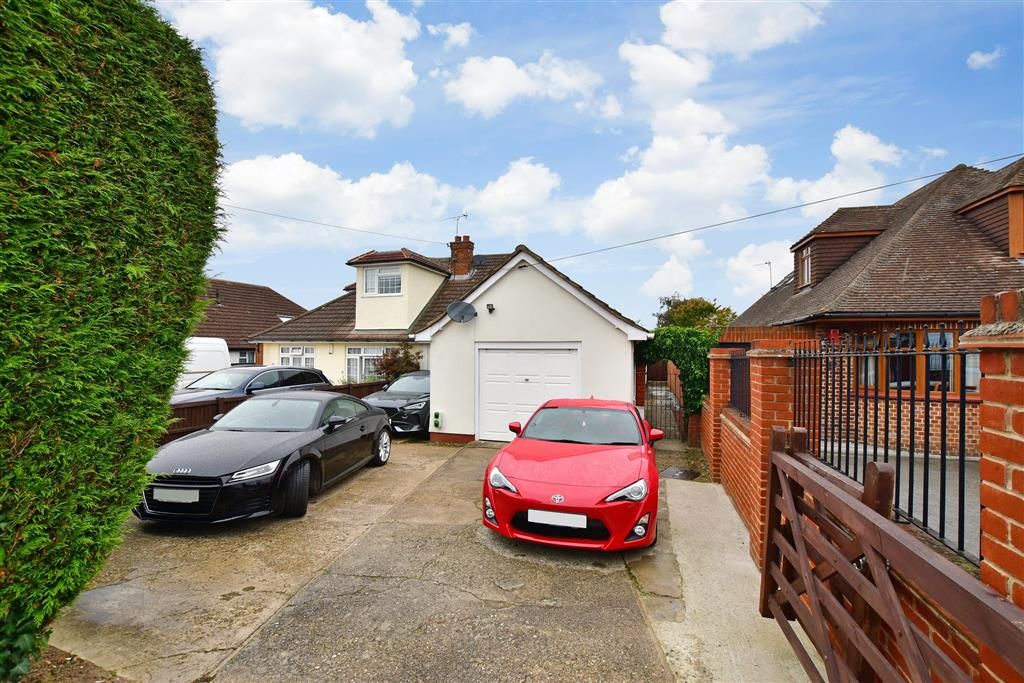 3 bed semidetached bungalow for sale in Hever Road, West Kingsdown