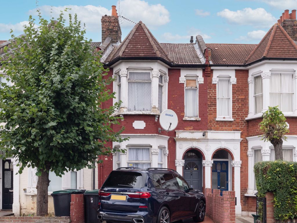 3 bed terraced house for sale in St. Ann's Road, London N15, £650,000