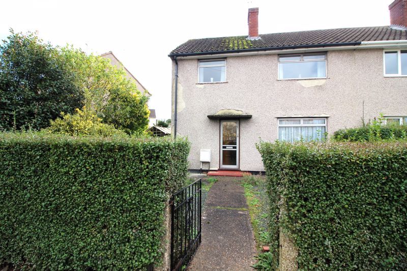 3 bed semidetached house for sale in The Markhams, Ollerton, Newark