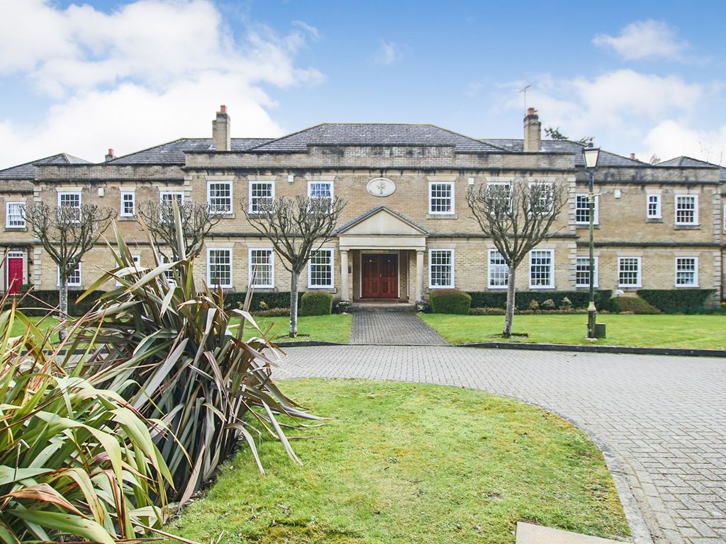 4 bed terraced house for sale in Turners Hill Road, East Grinstead RH19 Zoopla