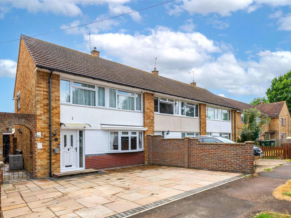3 bed end terrace house for sale in Tilers Way, Reigate RH2 Zoopla