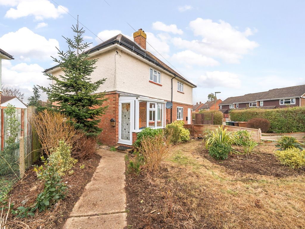 2 bed semidetached house for sale in Cedar Way, Guildford, Surrey