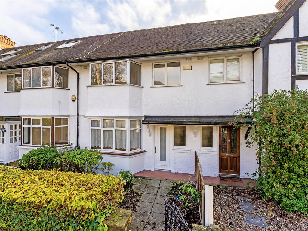 The Ridgeway, Gunnersbury Triangle, London W3  