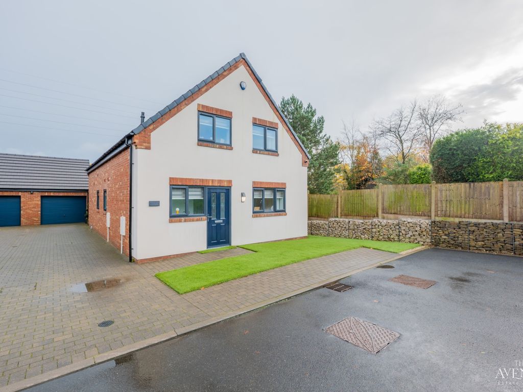 4 bed detached house for sale in Wildflower Close, Calow, Chesterfield