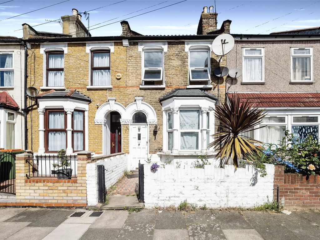 2 bed terraced house for sale in Kingsland Road, London E13 Zoopla