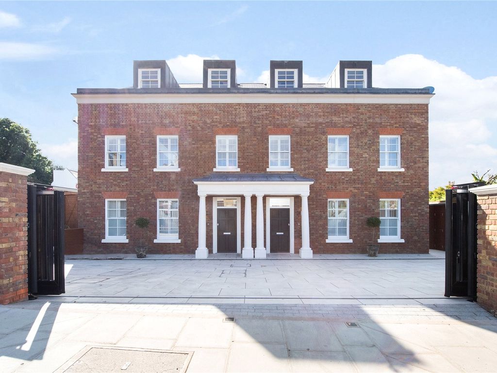 5 bed semidetached house to rent in Kings Road, Richmond, Surrey TW10 Zoopla