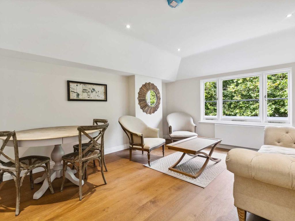 2 bed flat to rent in Ennismore Gardens, Knightsbridge, London SW7 Zoopla