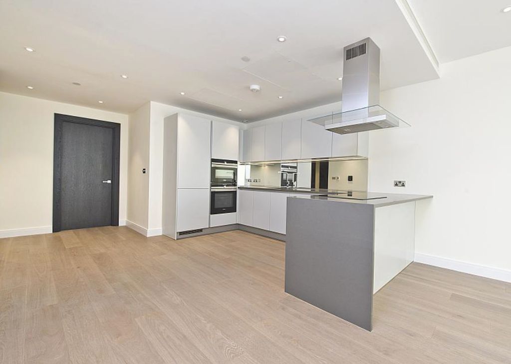 3 bed flat for sale in Cascade Court, Vista, 1 Sopwith Way SW11 Zoopla