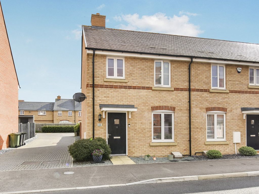 3 bed end terrace house for sale in Maskin Drive, Biggleswade SG18 - Zoopla