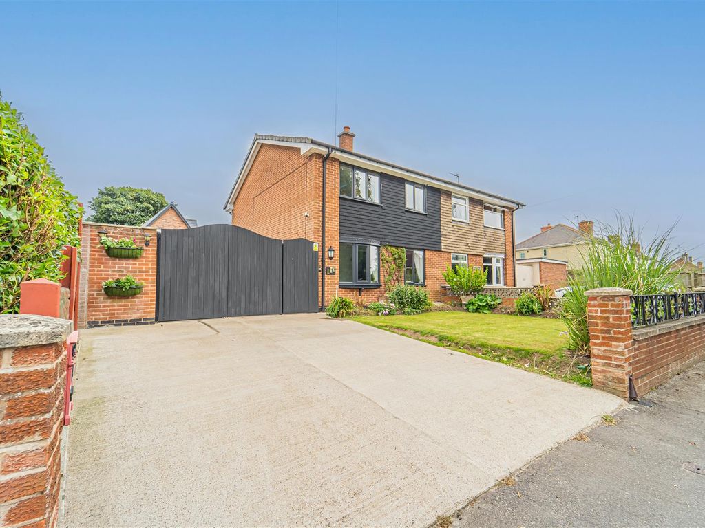 3 bed semidetached house for sale in Forest Road, SuttonInAshfield