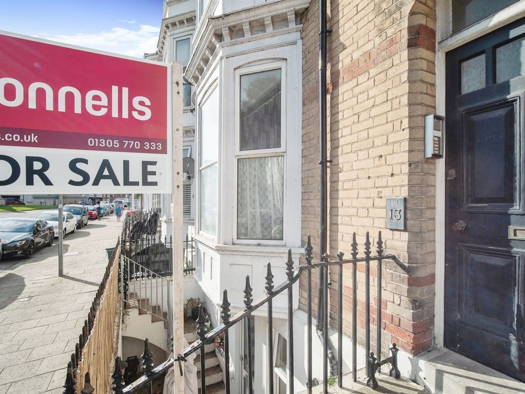 2 bed flat for sale in Dorchester Road, Weymouth DT4, £200,000 Zoopla