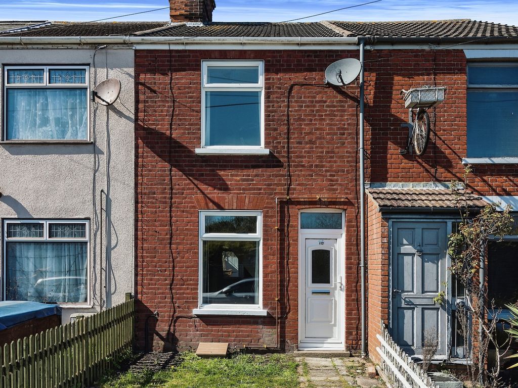 3 bed terraced house for sale in Birds Lane, Lowestoft NR33 Zoopla