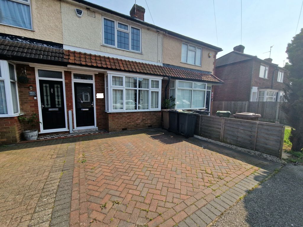 2 bed property to rent in Chesford Road, Luton LU2 Zoopla