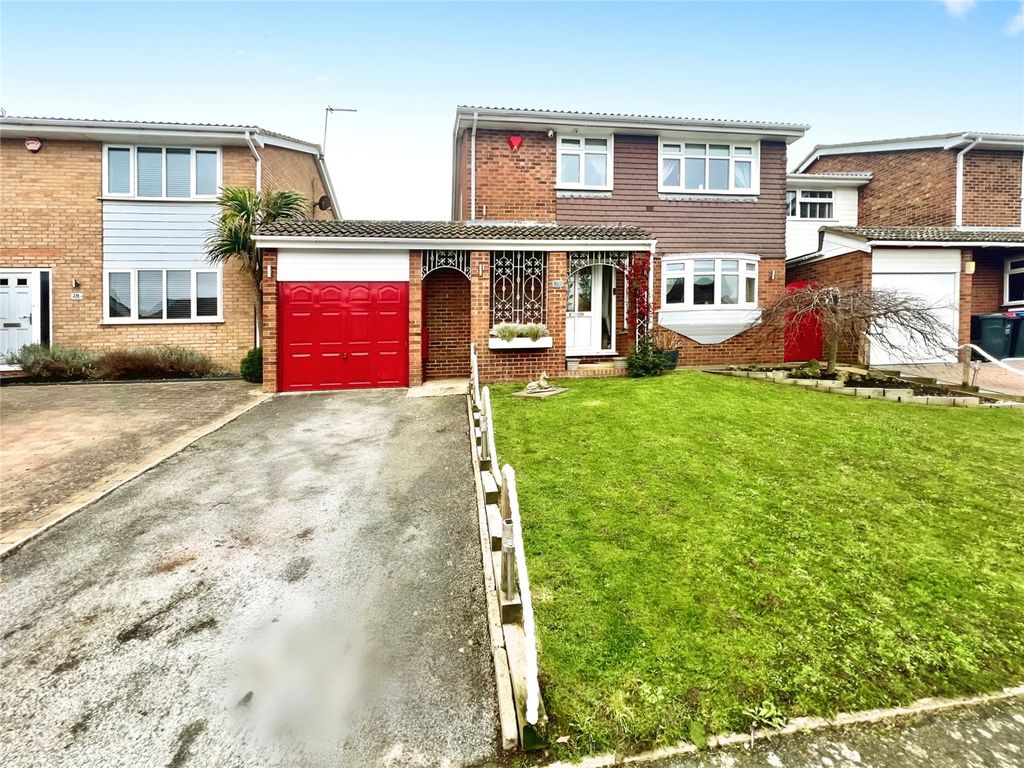 3 bed detached house for sale in Mark Avenue, Ramsgate, Kent CT11, £