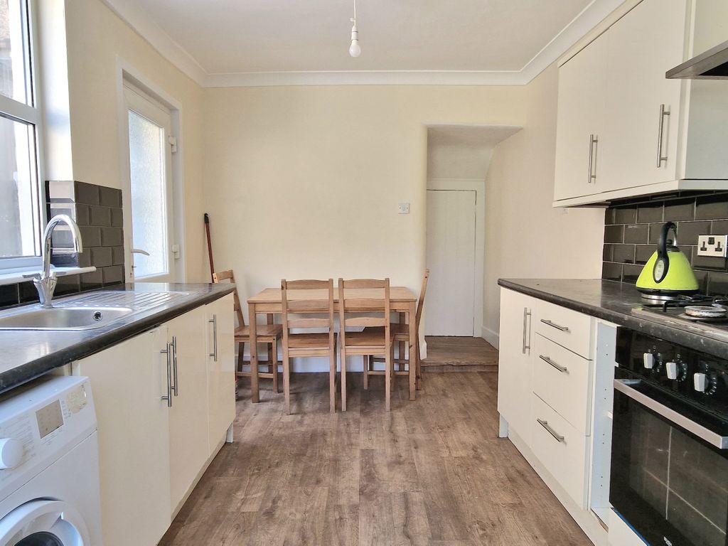 3 bed property to rent in Whippendell Road, Watford WD18 Zoopla