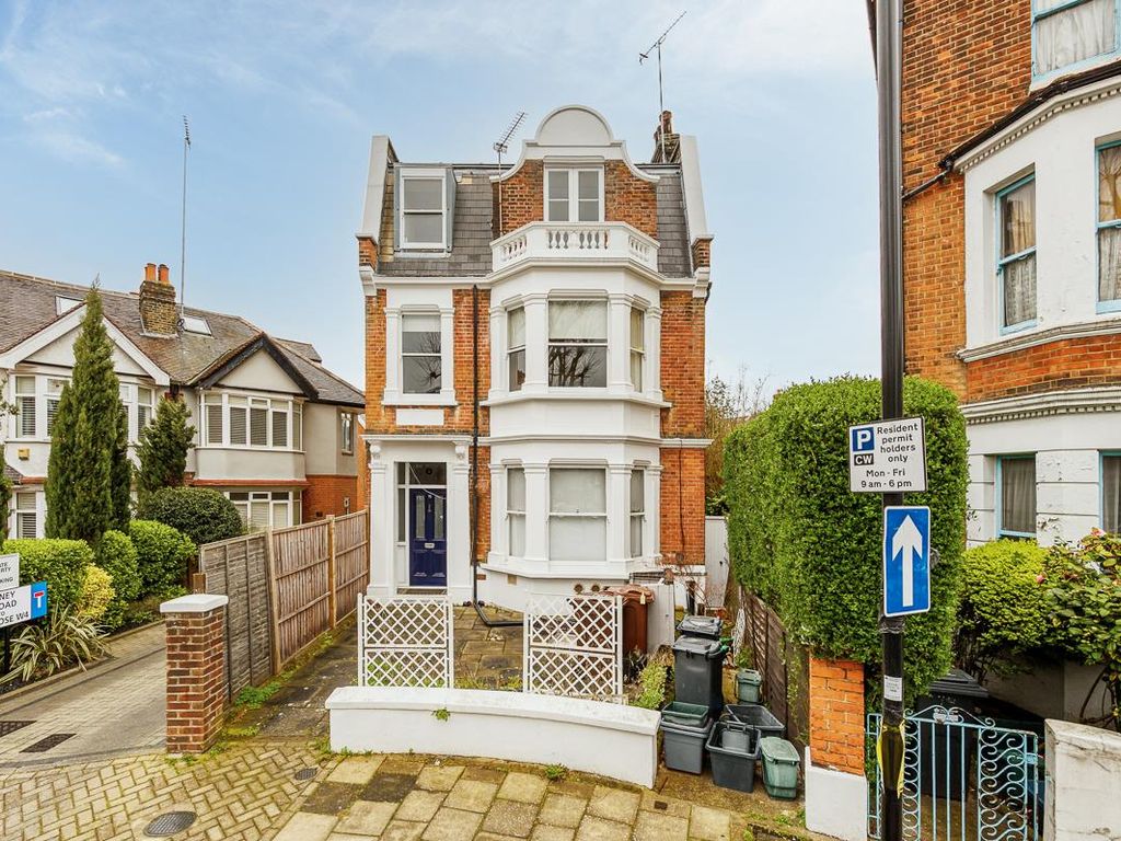 1 bed flat for sale in Thorney Hedge Road, London W4, £425,000 Zoopla