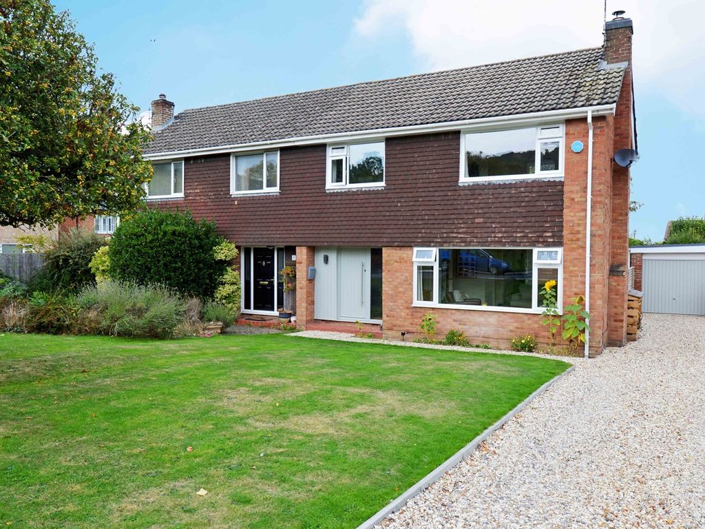 3 bed semidetached house for sale in Liddington Close, Leckhampton