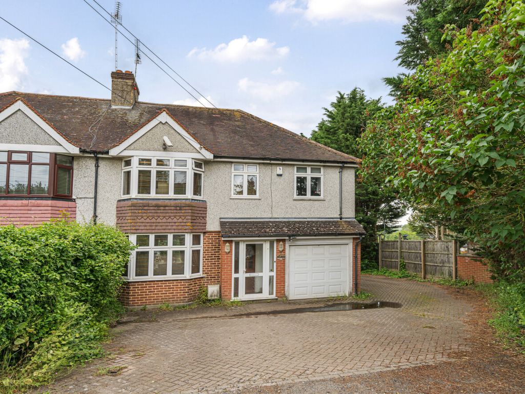 5 bed detached house for sale in Dartford Road, South Darenth, Dartford