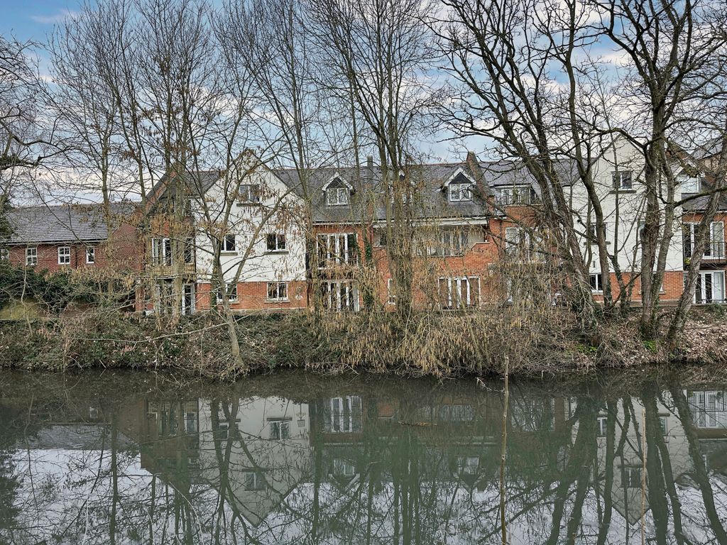 2 bed flat for sale in Southmill Court, Stortford CM23 Zoopla