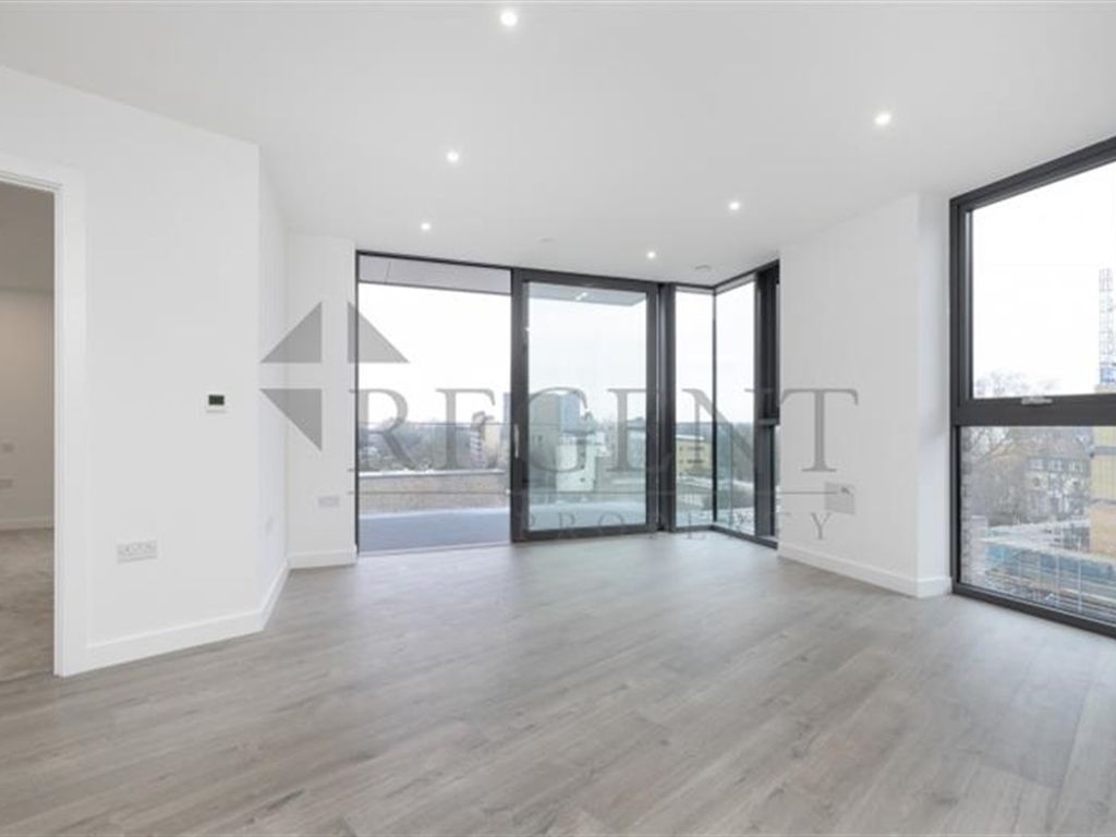 1 bed flat to rent in Willowbrook House, Coster Avenue N4, £2,200 pcm