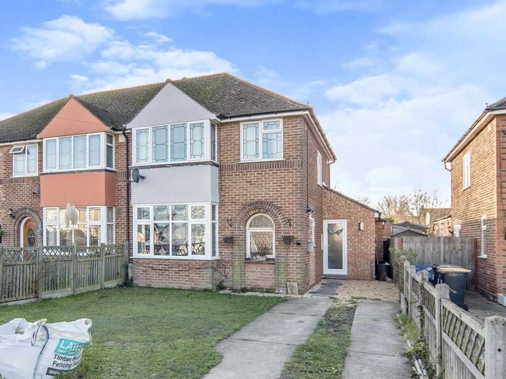 3 bed semidetached house for sale in Wood Lane, Cotton End, Bedford
