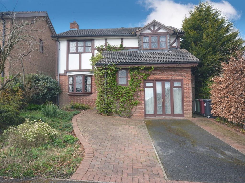 4 bed detached house for sale in Church Close, Wingerworth