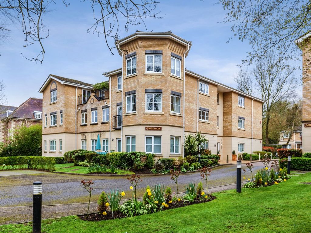 5 bed flat for sale in Queens Lodge, 28 Uxbridge Road, Stanmore HA7, £