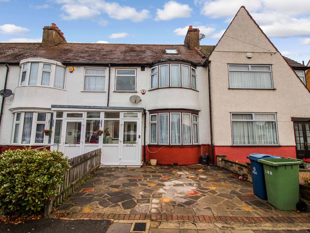 4 bed semidetached house to rent in Westfield Gardens, Harrow HA3 Zoopla
