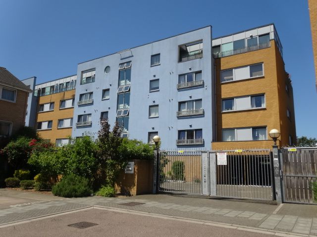 Strand House, Merbury Close, Greenwich, Greenwich SE28  