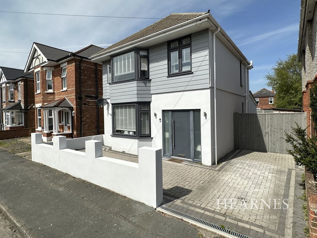 3 bed detached house for sale in Highfield Road, Bournemouth BH9 Zoopla