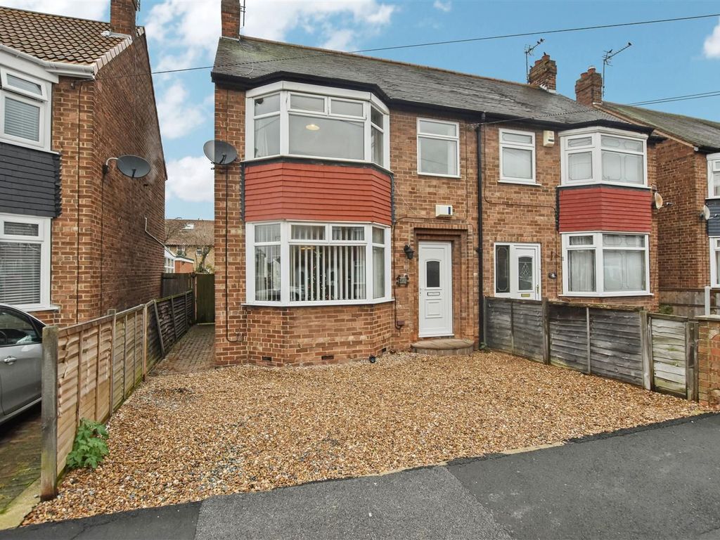 5 bed terraced house for sale in St Annes St, Burnley BB12 Zoopla