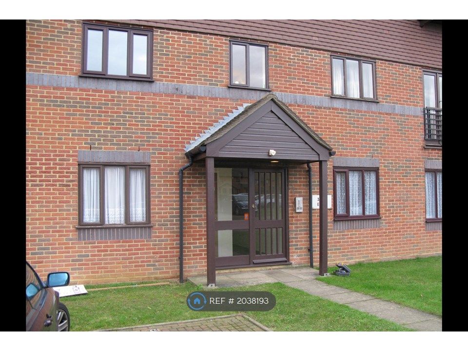 1 bed flat to rent in Crayford, Crayford DA1, £1,300 pcm Zoopla