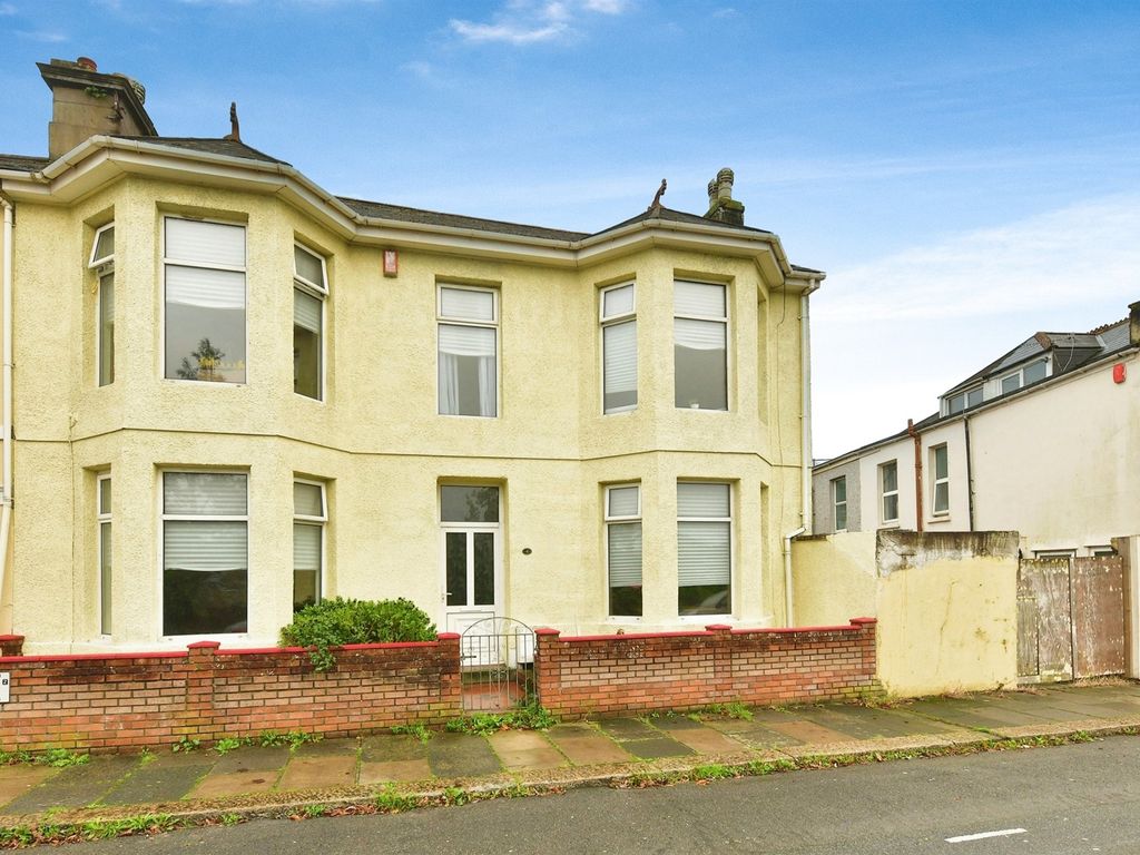 4 bed end terrace house for sale in Desborough Road, Plymouth PL4, £