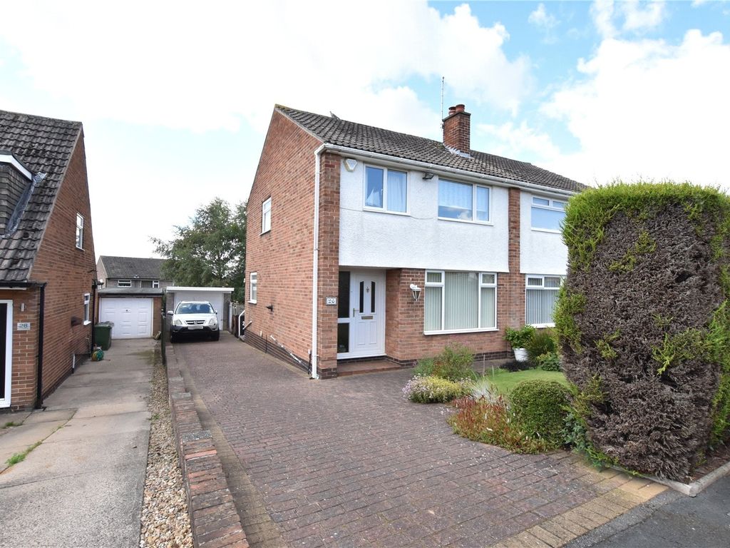 3 bed semidetached house for sale in Richmondfield Lane, Barwick In