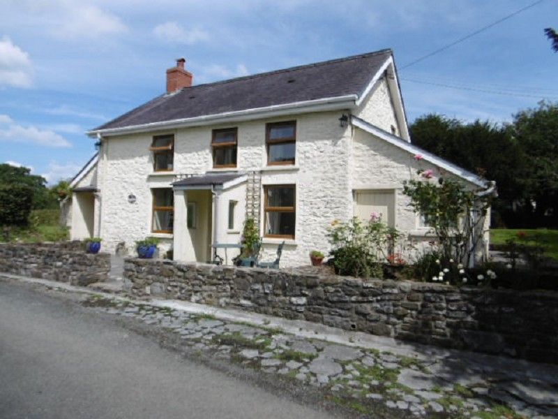 3 bed cottage for sale in Dryslwyn, Carmarthen, Carmarthenshire. SA32