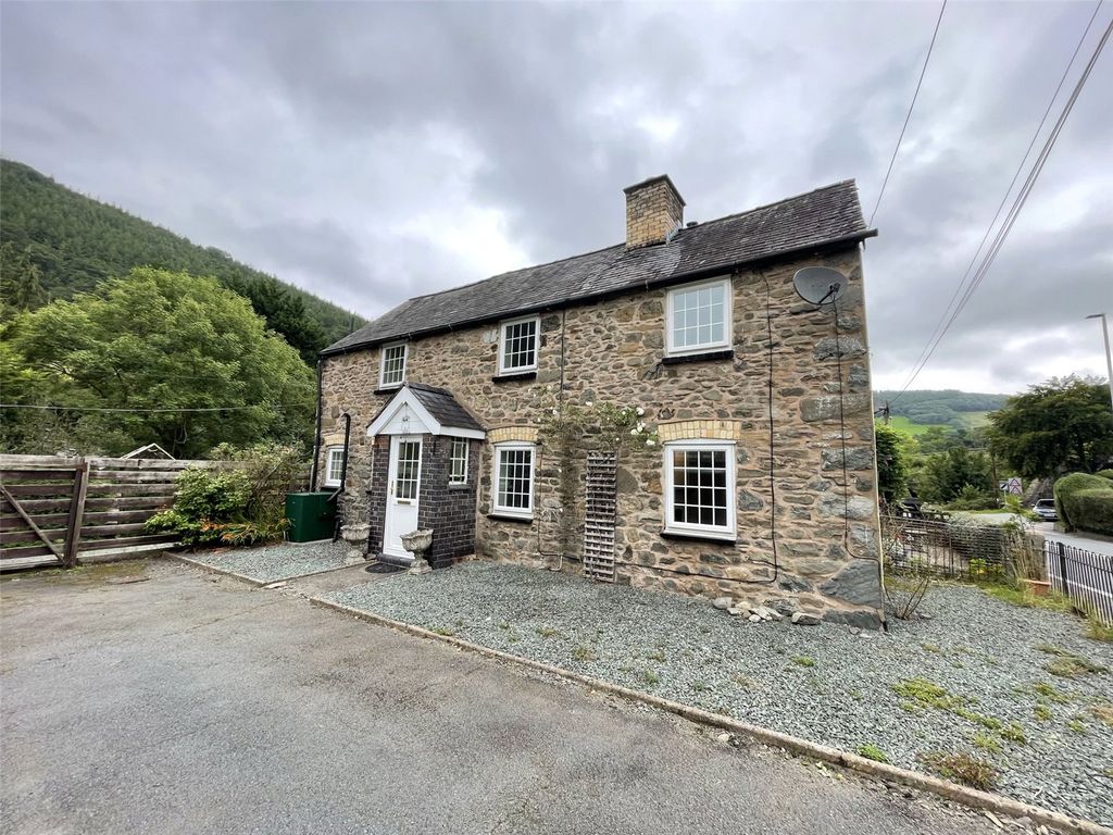 2 bed end terrace house for sale in Commins Coch, Machynlleth, Powys