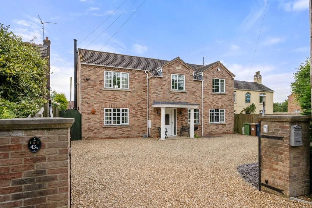 4 bed detached house for sale in Cattle Dyke, Gorefield, Wisbech