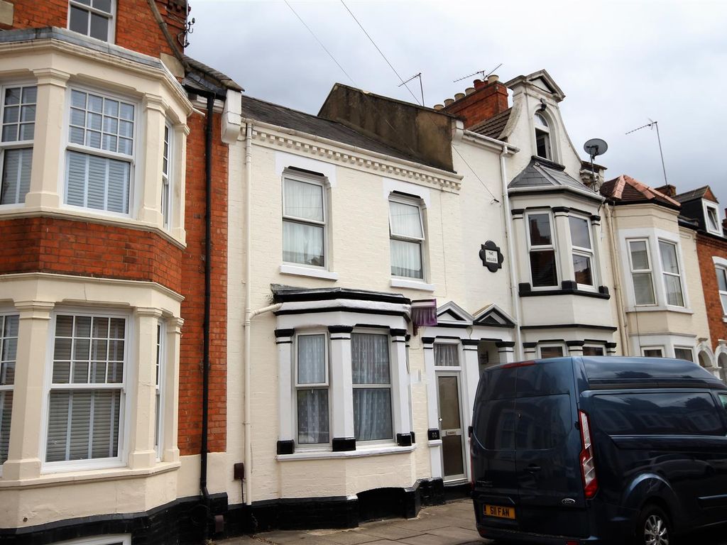 5 bed property for sale in Holly Road, Abington, Northampton NN1 Zoopla