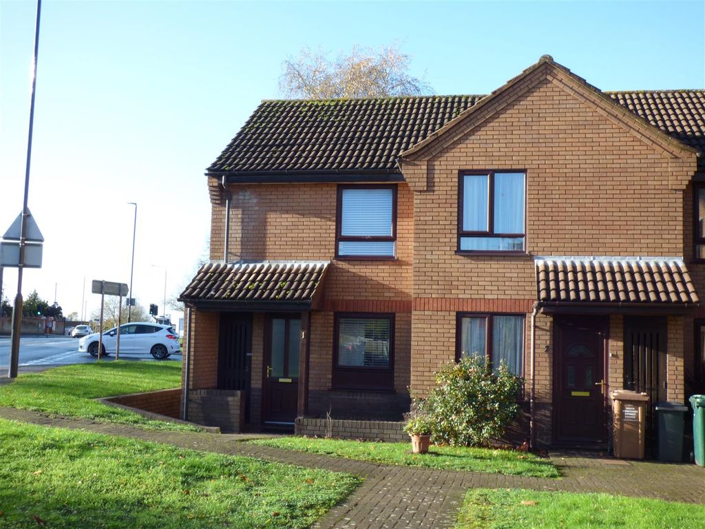 2 bed end terrace house to rent in Willow Court, Civic Way, Swadlincote