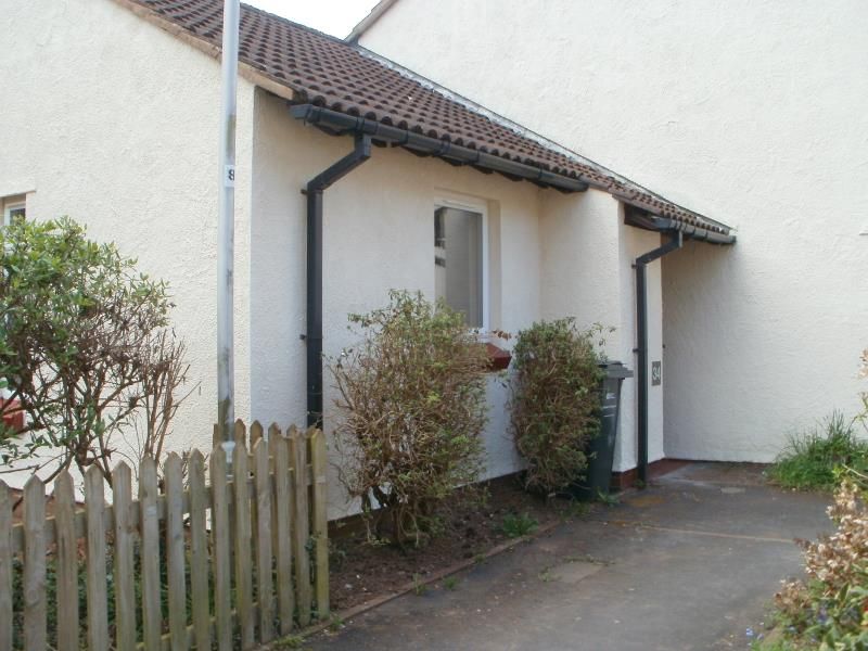 2 bed bungalow to rent in Sycamore Road, Minehead TA24, £795 pcm Zoopla