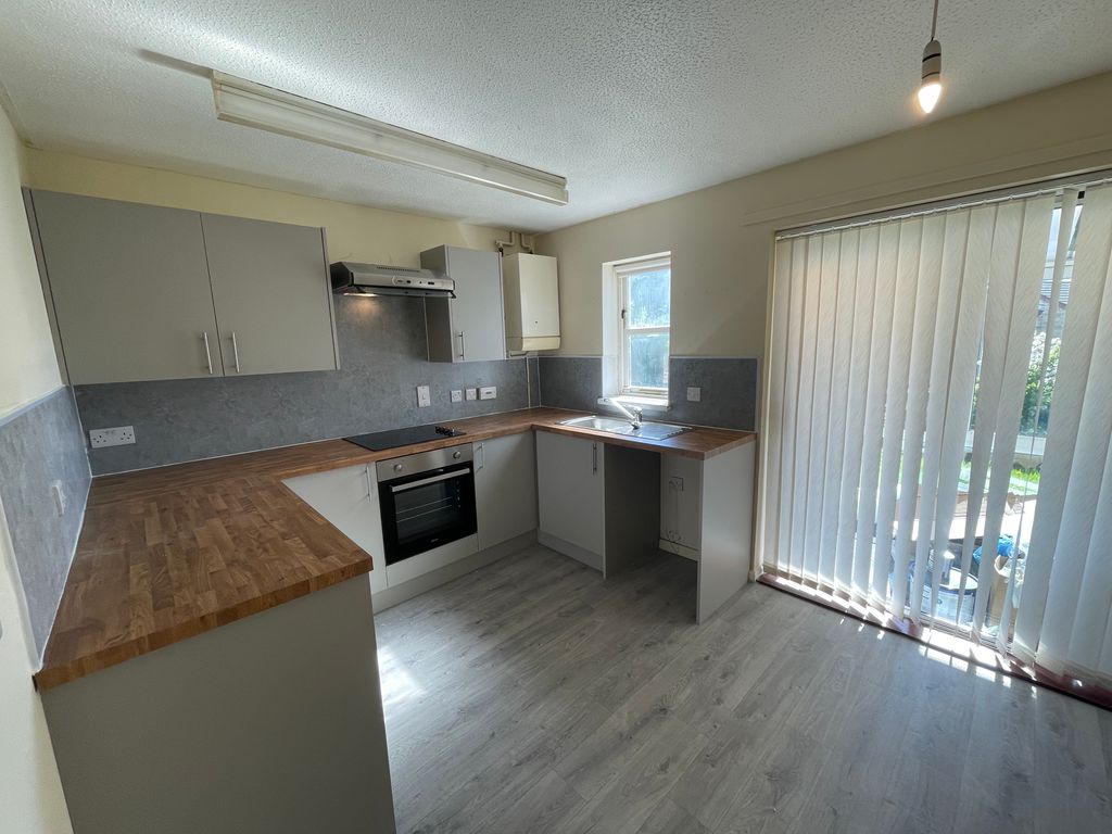 2 bed semidetached house to rent in Parc Morlais, Llangennech