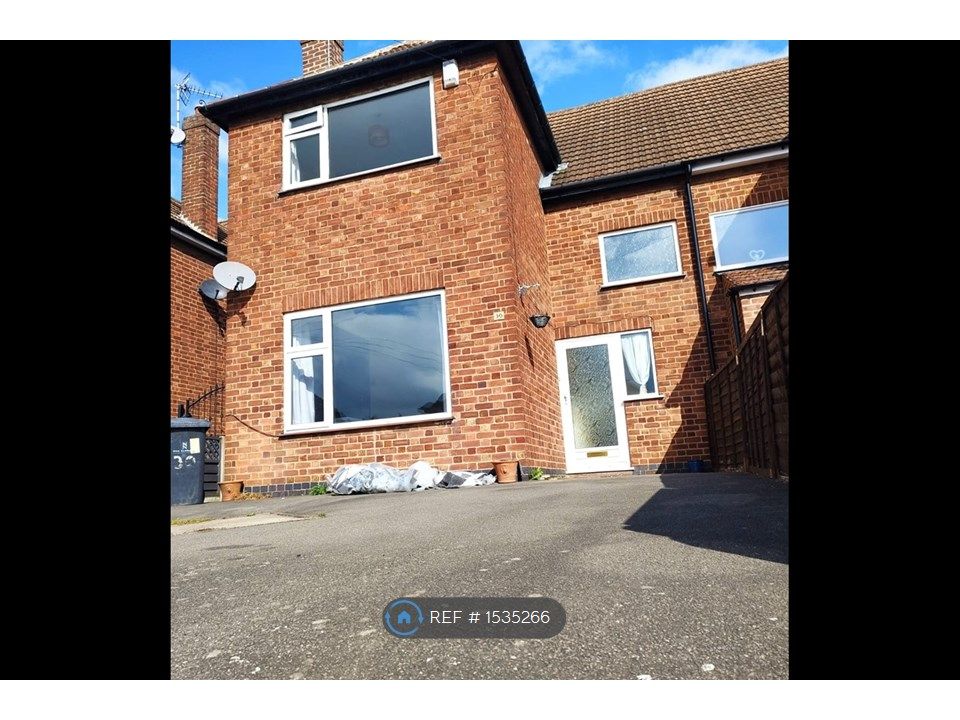 3 bed semidetached house to rent in Herricks Avenue, Leicester LE4, £1,200 pcm Zoopla